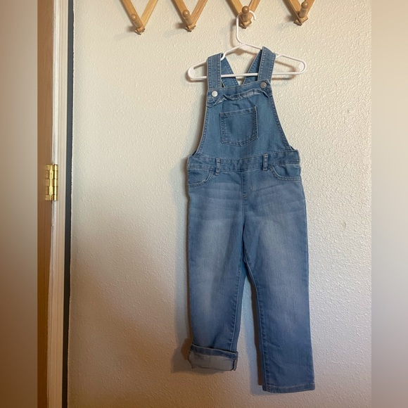 4T like new toddler girls overalls - Picture 1 of 4